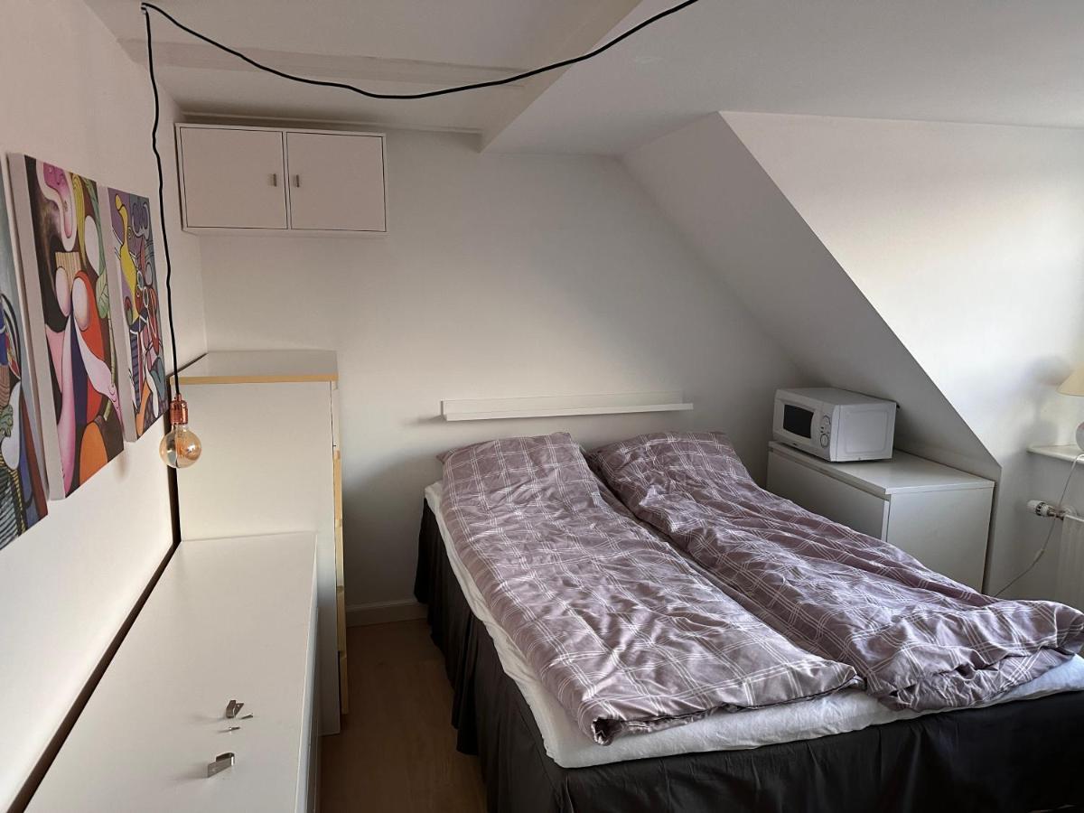 Vaerelse I Lejlighed Med Udsigt Og Ro Aarhus Exterior photo